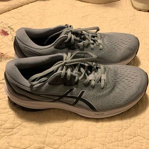 New Grey Men’s ASICS Tennis Shoes